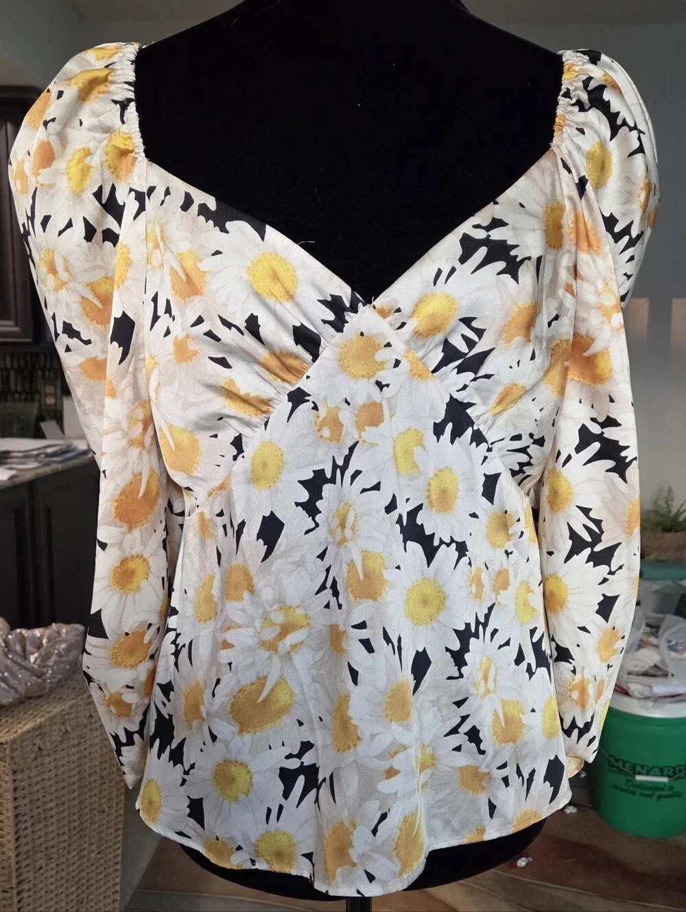 Zara White and Yellow Daisy Print Top